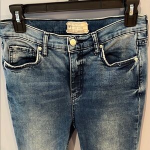 FREE PEOPLE Busted Knee Jeans